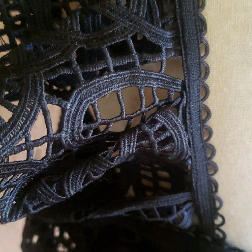  Ladies Lace Top by ENDLESS ROSE - Picture 8 of 16